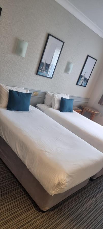 Poole Quay Hotel Пул Екстериор снимка