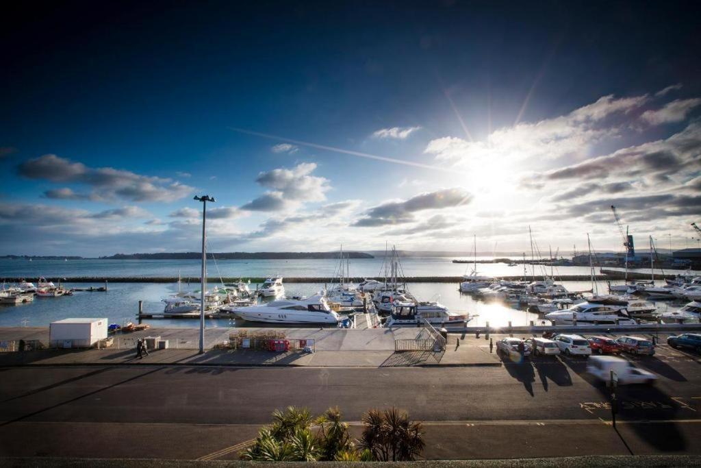 Poole Quay Hotel Пул Екстериор снимка