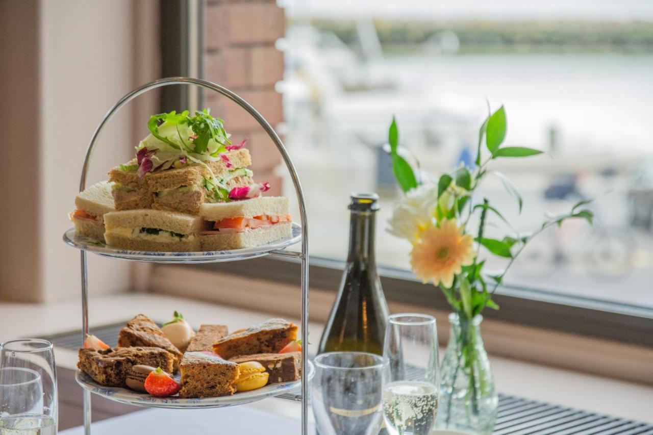 Poole Quay Hotel Пул Екстериор снимка